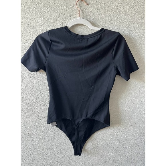 GOOD AMERICAN Scuba Short Sleeve Bodysuit - Picture 12 of 16